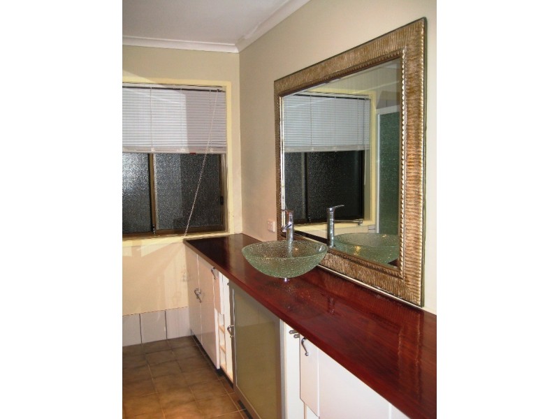 13 Mayon Ct, Tamborine Mountain QLD 4272