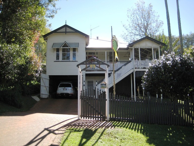 9 Griffith St, North Tamborine QLD 4272