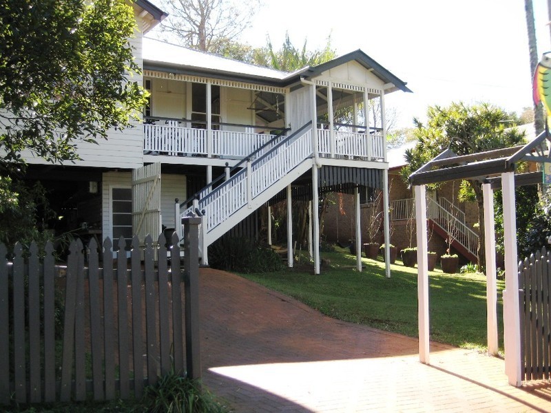 9 Griffith St, North Tamborine QLD 4272