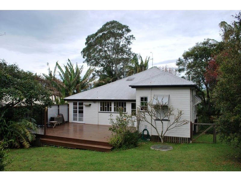 9 Griffith St, North Tamborine QLD 4272
