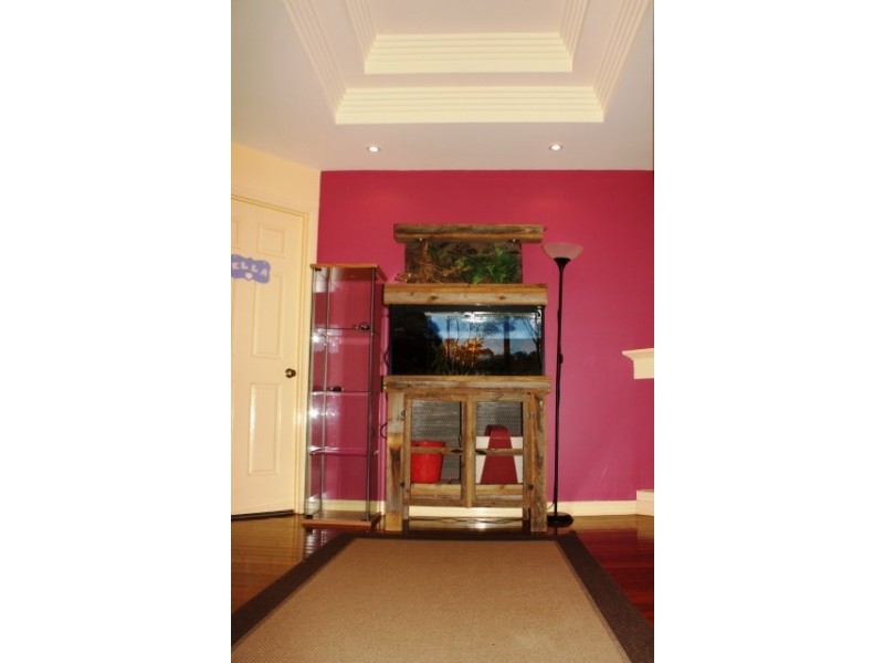 11  Kailas Ct, Tamborine Mountain QLD 4272