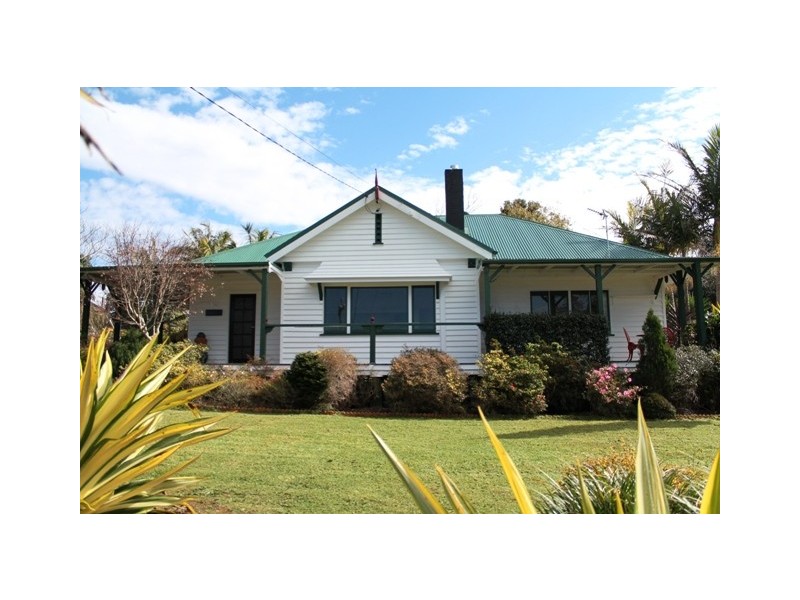 6 Cliff Way, Tamborine Mountain QLD 4272