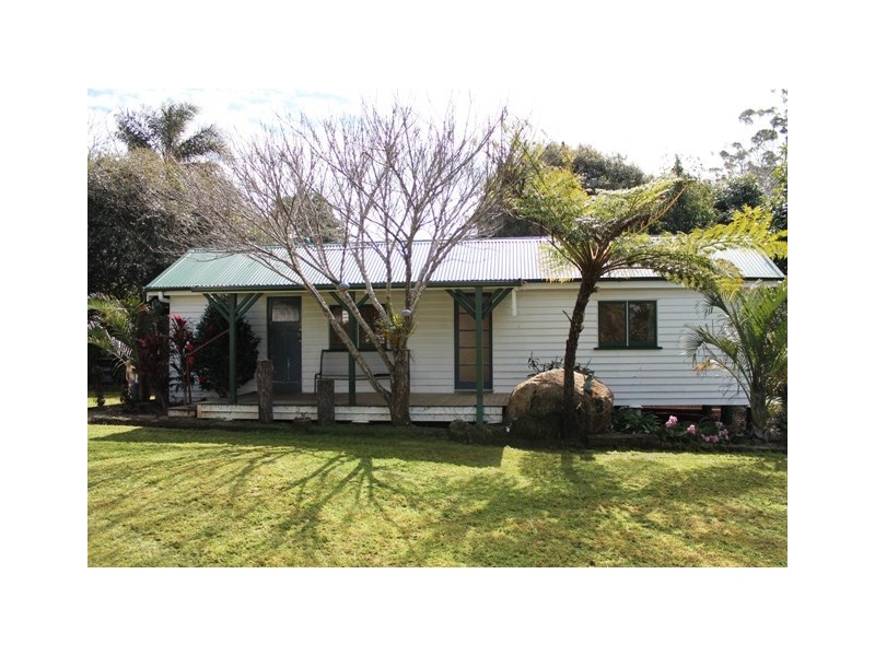 6 Cliff Way, Tamborine Mountain QLD 4272