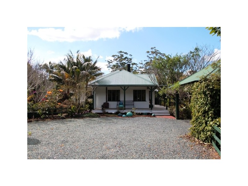 6 Cliff Way, Tamborine Mountain QLD 4272