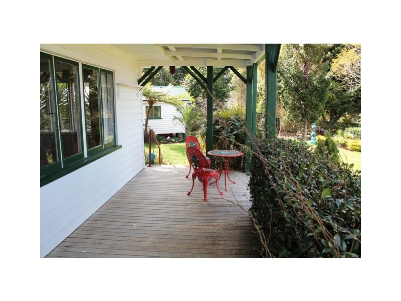 6 Cliff Way, Tamborine Mountain QLD 4272
