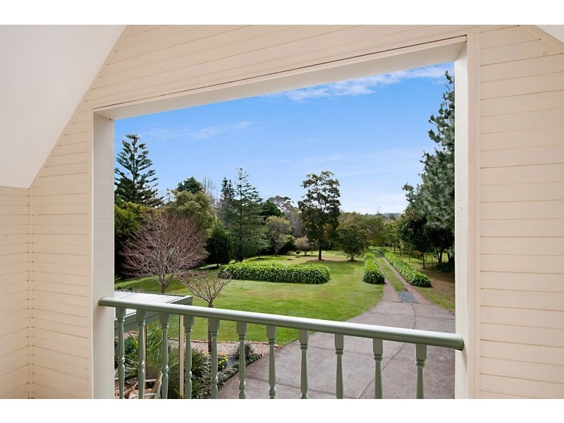 35 Bateke Rd, Tamborine Mountain QLD 4272