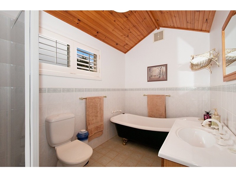 35 Bateke Rd, Tamborine Mountain QLD 4272