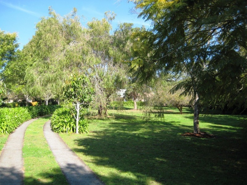 35 Bateke Rd, Tamborine Mountain QLD 4272