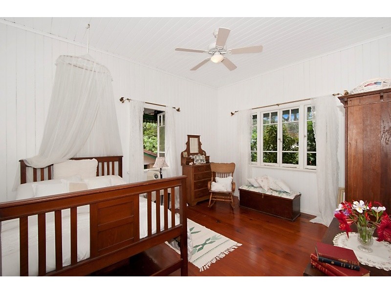 Eagle Heights QLD 4271