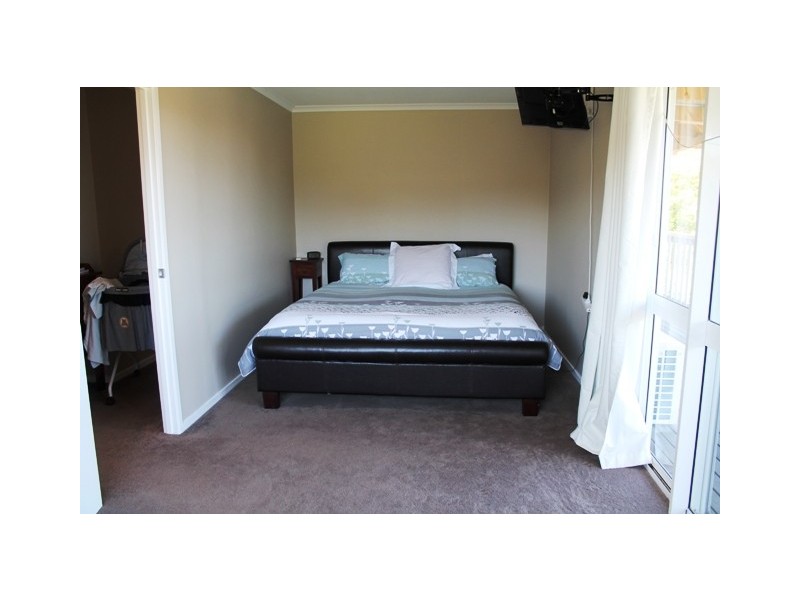 Eagle Heights QLD 4271