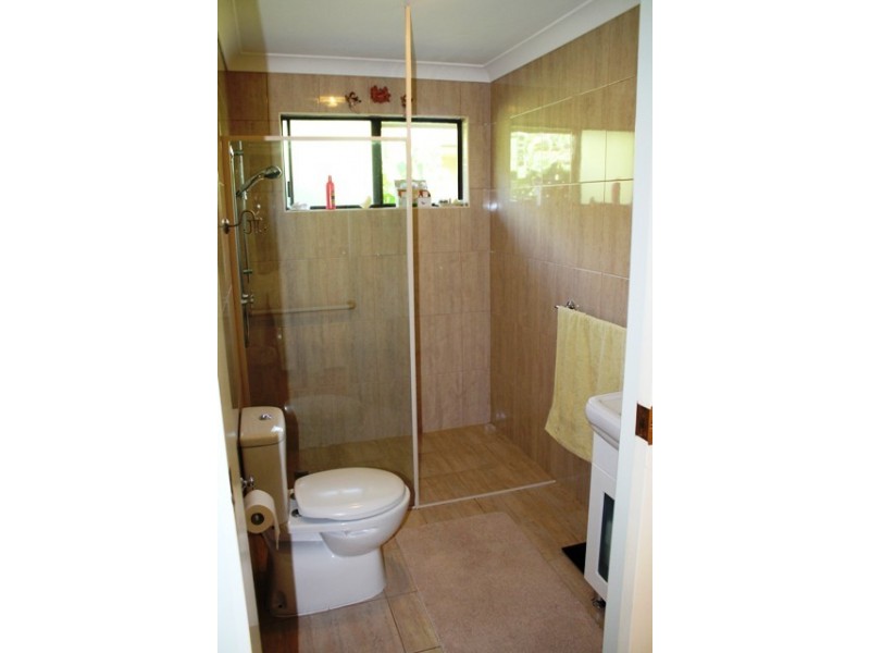 28 Stradbroke Avenue, Eagle Heights QLD 4271