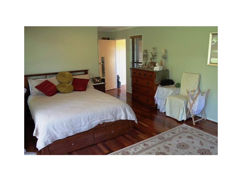 28 Stradbroke Avenue, Eagle Heights QLD 4271