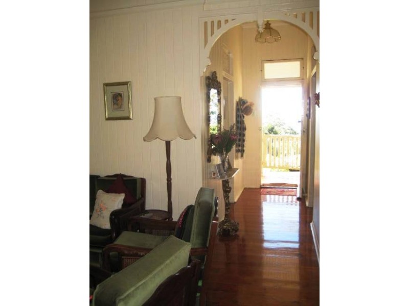 122 Contour Road, Tamborine Mountain QLD 4272