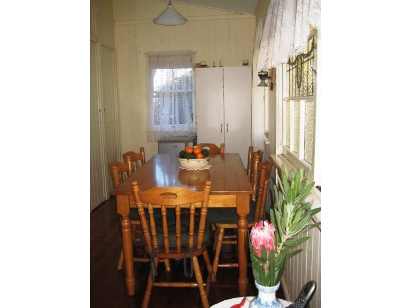 122 Contour Road, Tamborine Mountain QLD 4272