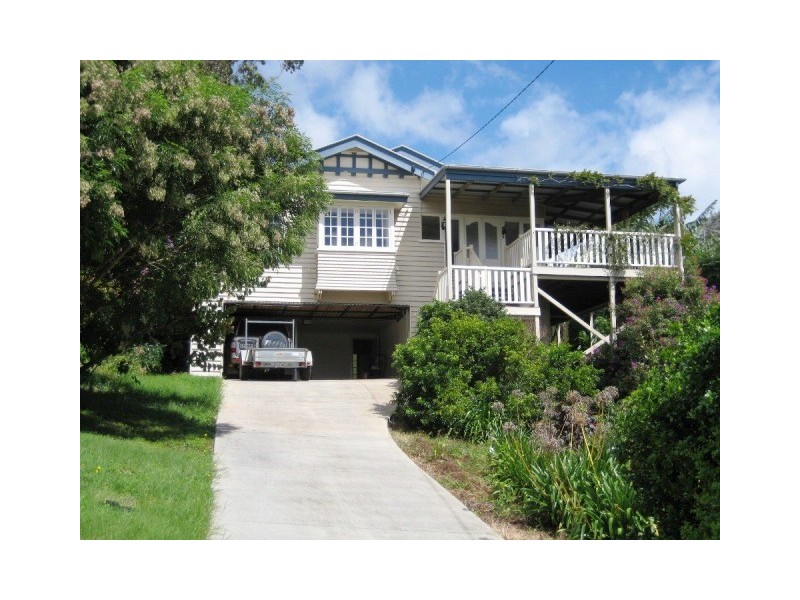 8 Elbert Ct, Eagle Heights QLD 4271