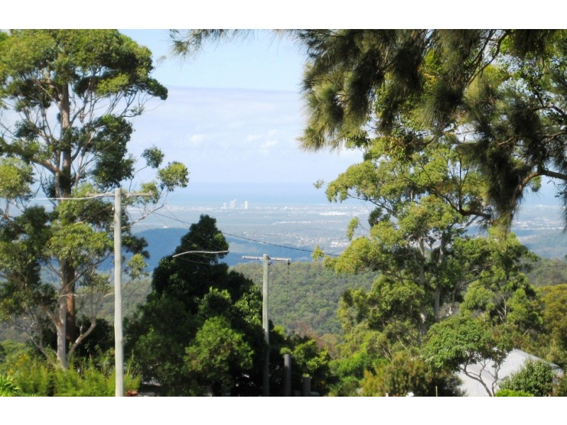 7 Eden Ct, Eagle Heights QLD 4271