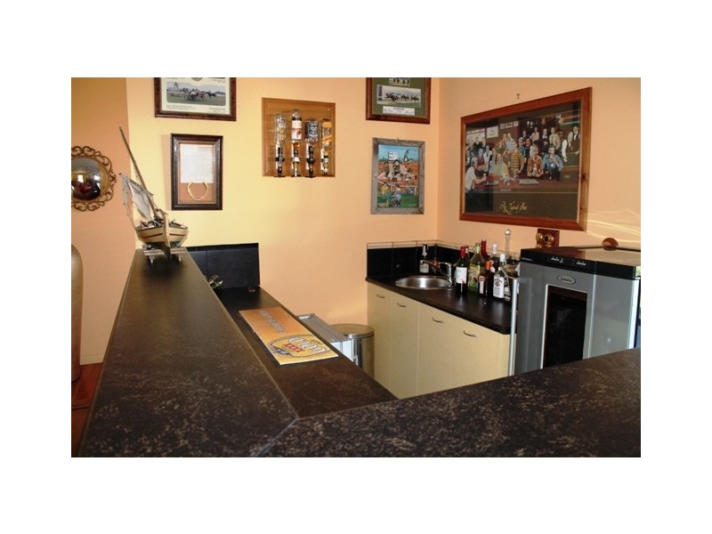 Eagle Heights QLD 4271