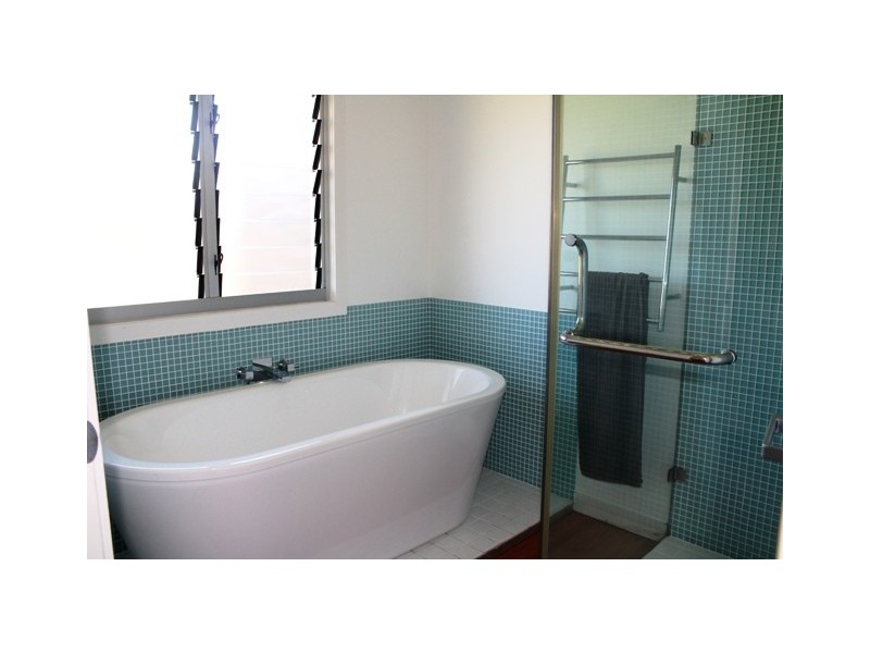 72 Magnetic Drive, Eagle Heights QLD 4271