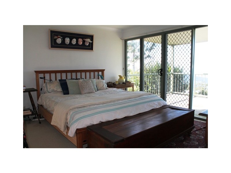 38 Paradise Drive, Eagle Heights QLD 4271