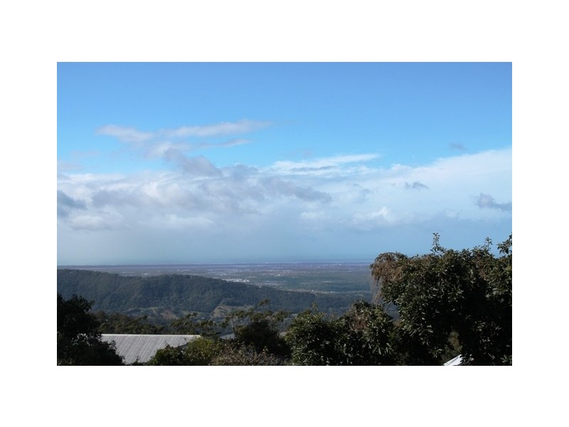 38 Paradise Drive, Eagle Heights QLD 4271