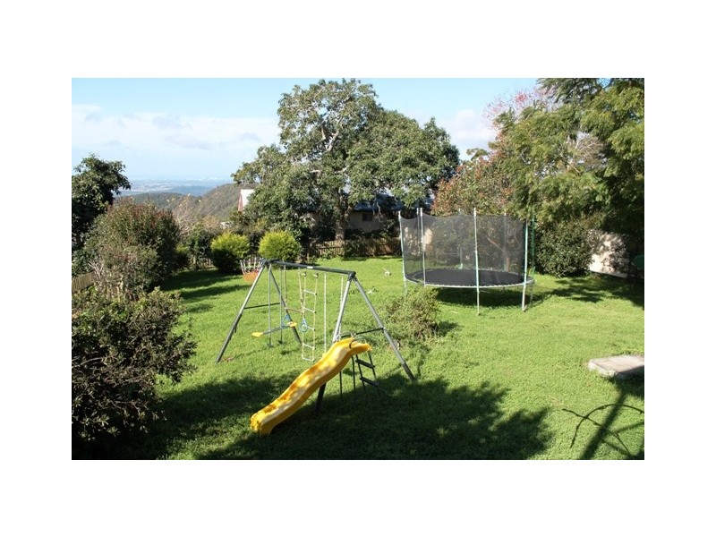 38 Paradise Drive, Eagle Heights QLD 4271