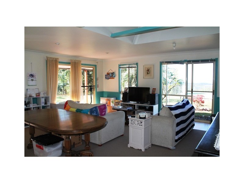 Wongawallan QLD 4210