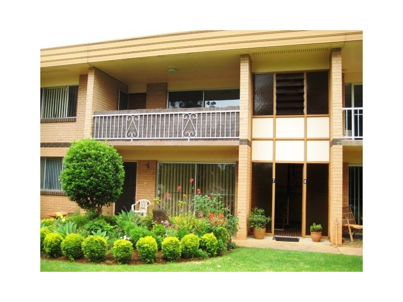 27 Southport Ave, Eagle Heights QLD 4271