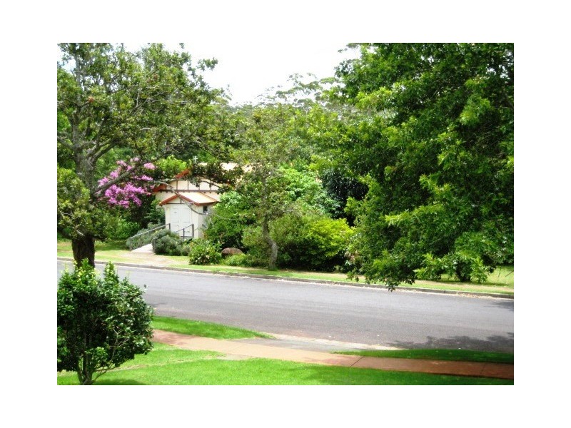 27 Southport Ave, Eagle Heights QLD 4271