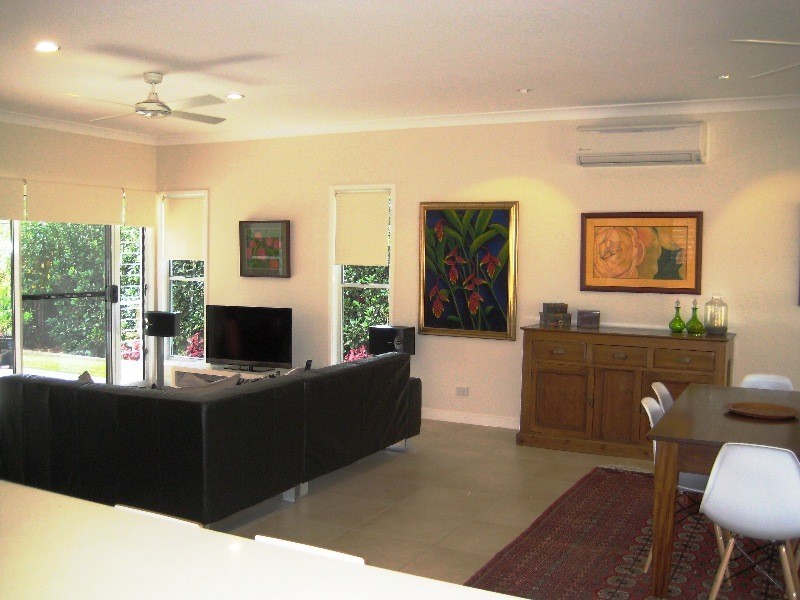 45 Southport Ave, Tamborine Mountain QLD 4272