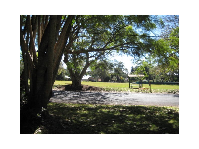 45 Southport Ave, Tamborine Mountain QLD 4272