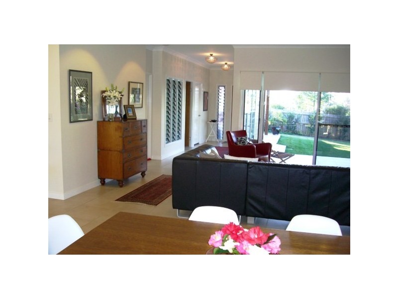 45 Southport Ave, Tamborine Mountain QLD 4272