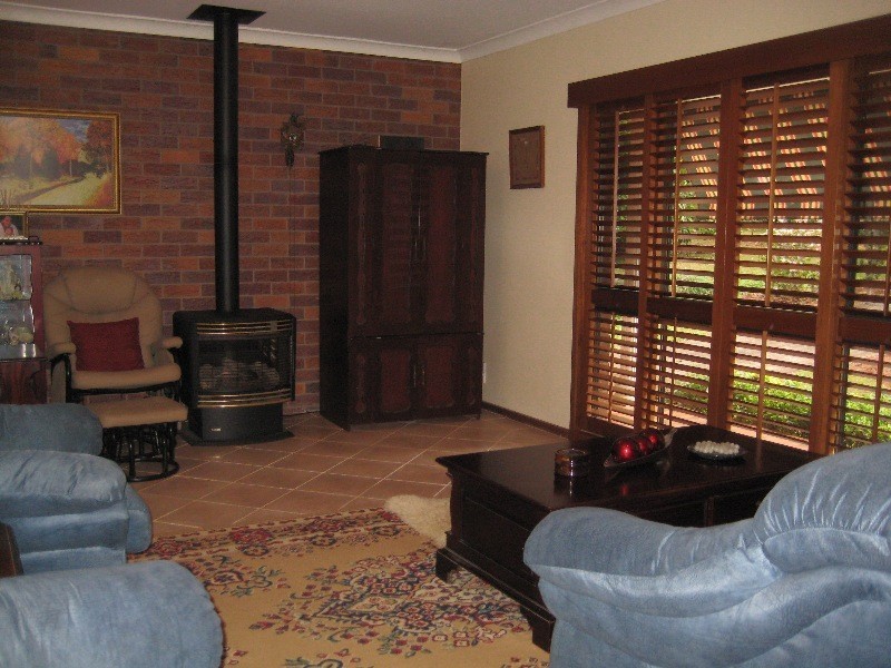 59 Benowa St, Tamborine Mountain QLD 4272