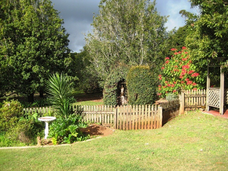 59 Benowa St, Tamborine Mountain QLD 4272