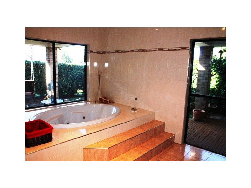 Tamborine Mountain QLD 4272