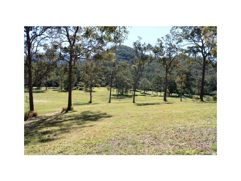 Wongawallan QLD 4210