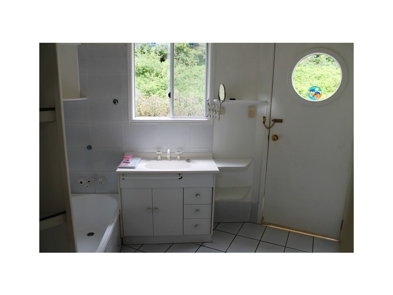 Eagle Heights QLD 4271