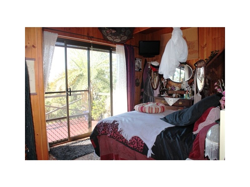 Eagle Heights QLD 4271