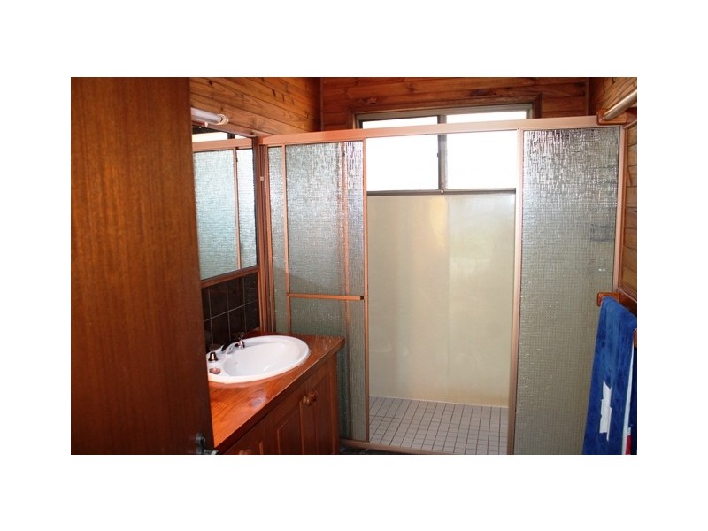 28 Paradise Drive, Eagle Heights QLD 4271