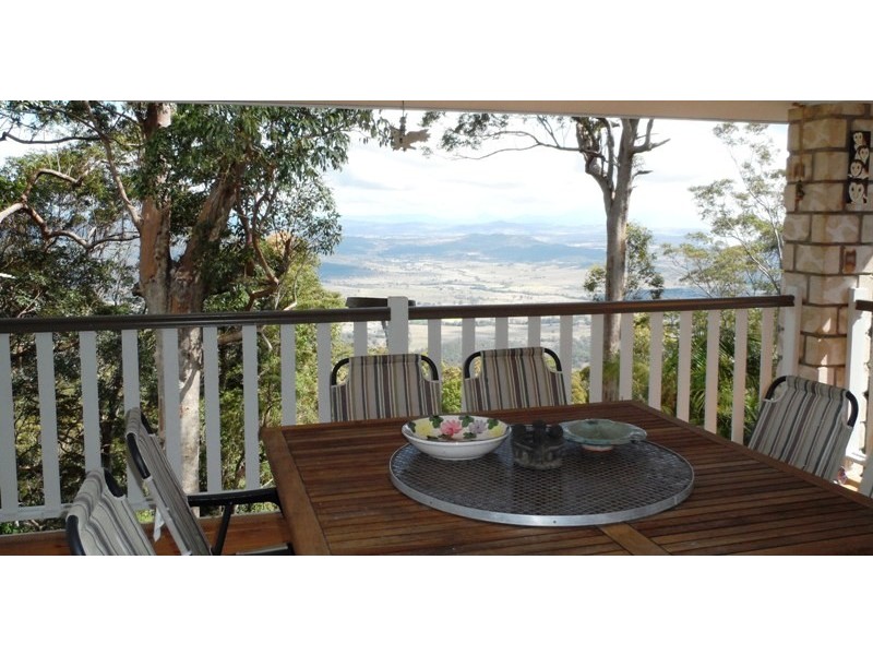 242 Beacon Road, North Tamborine QLD 4272