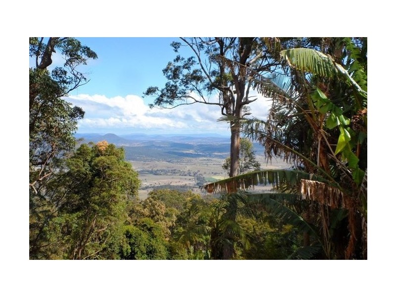 242 Beacon Road, North Tamborine QLD 4272