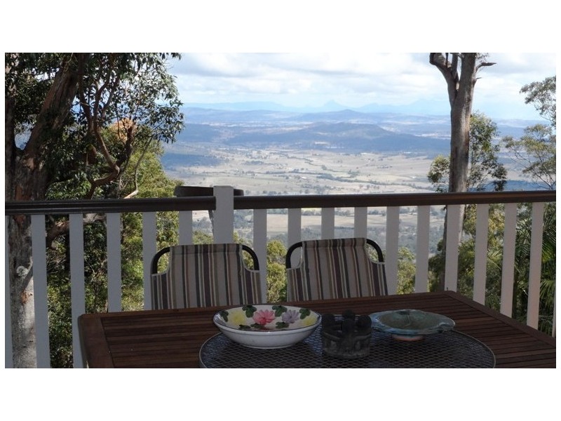 242 Beacon Road, North Tamborine QLD 4272
