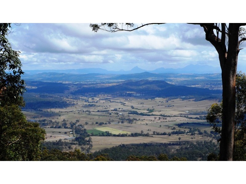 242 Beacon Road, North Tamborine QLD 4272