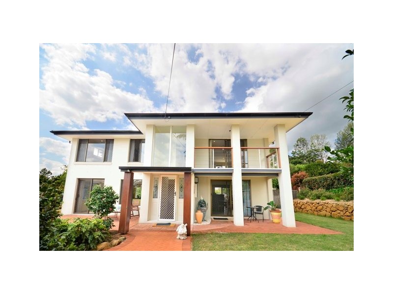 26-28 SIERRA DVE, North Tamborine QLD 4272