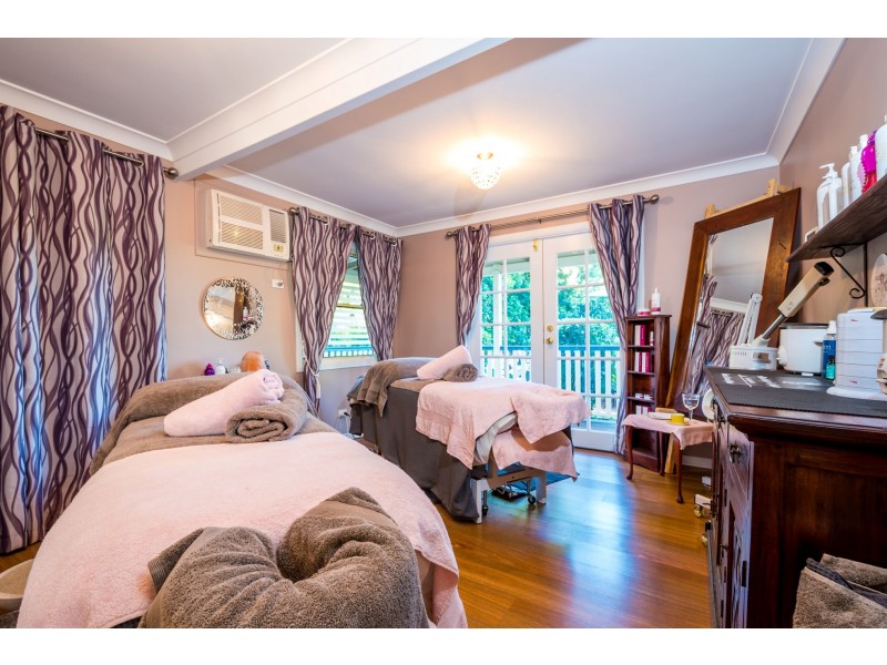 39 PARADISE DVE, Tamborine Mountain QLD 4272