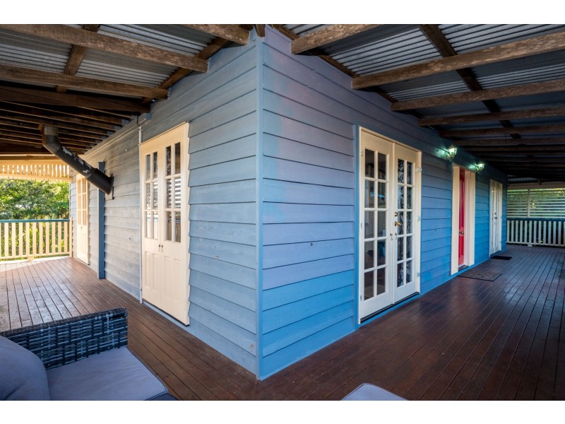 39 PARADISE DVE, Tamborine Mountain QLD 4272