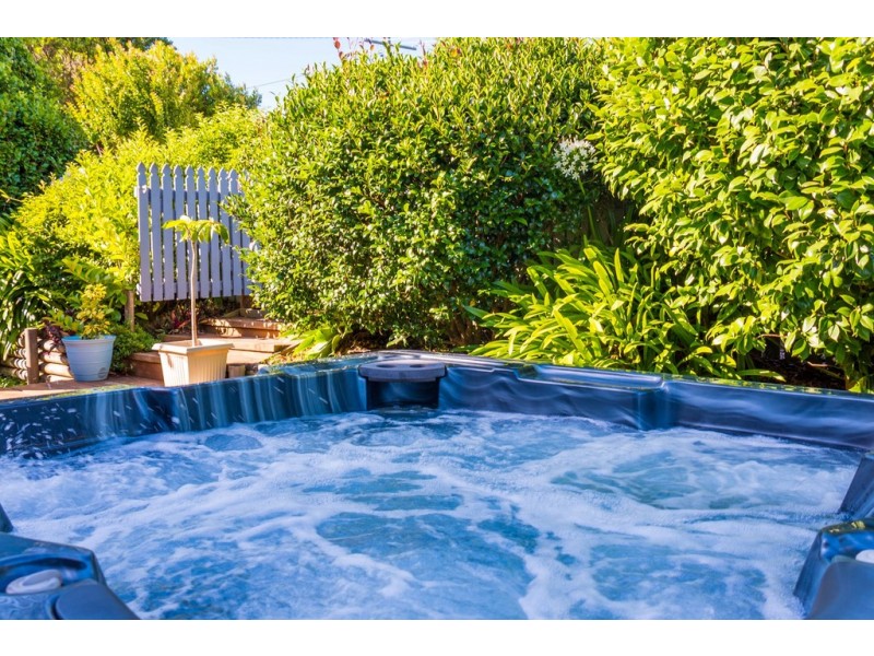 39 PARADISE DVE, Tamborine Mountain QLD 4272