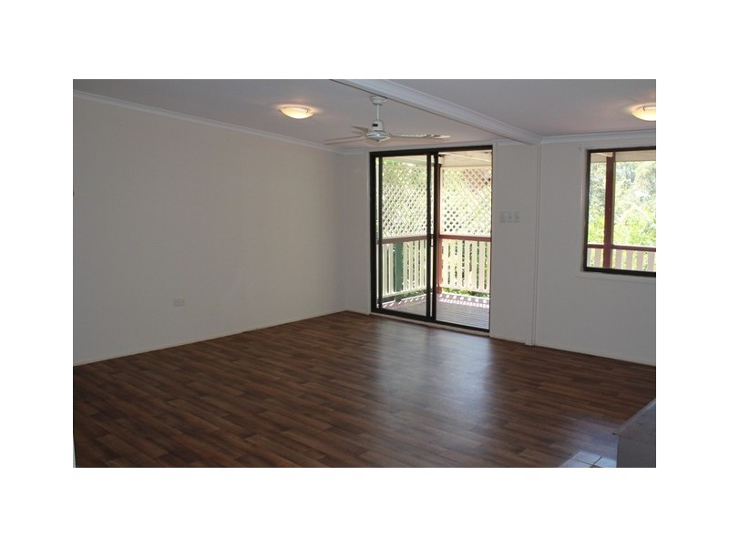 7 JURA CRT, Eagle Heights QLD 4271