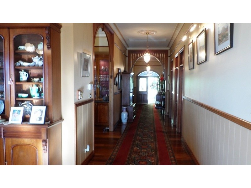 MacDonnell Rd Eagle Heights, Tamborine Mountain QLD 4272