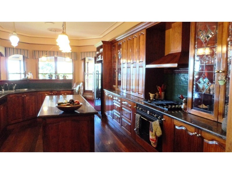 MacDonnell Rd Eagle Heights, Tamborine Mountain QLD 4272