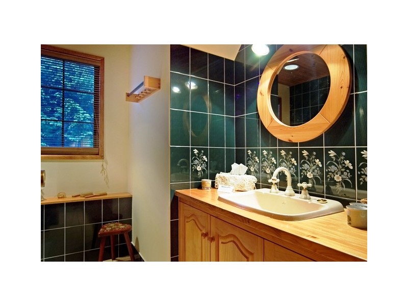 Eagle Heights QLD 4271